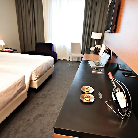 Cosmopolitan Hotel-3